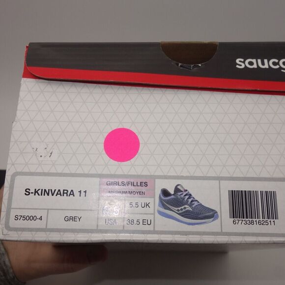 NEW Saucony Kinvara 11 Sneakers Lace Up Running Shoes Gray Purple Girl's 6.5 - Picture 8 of 8